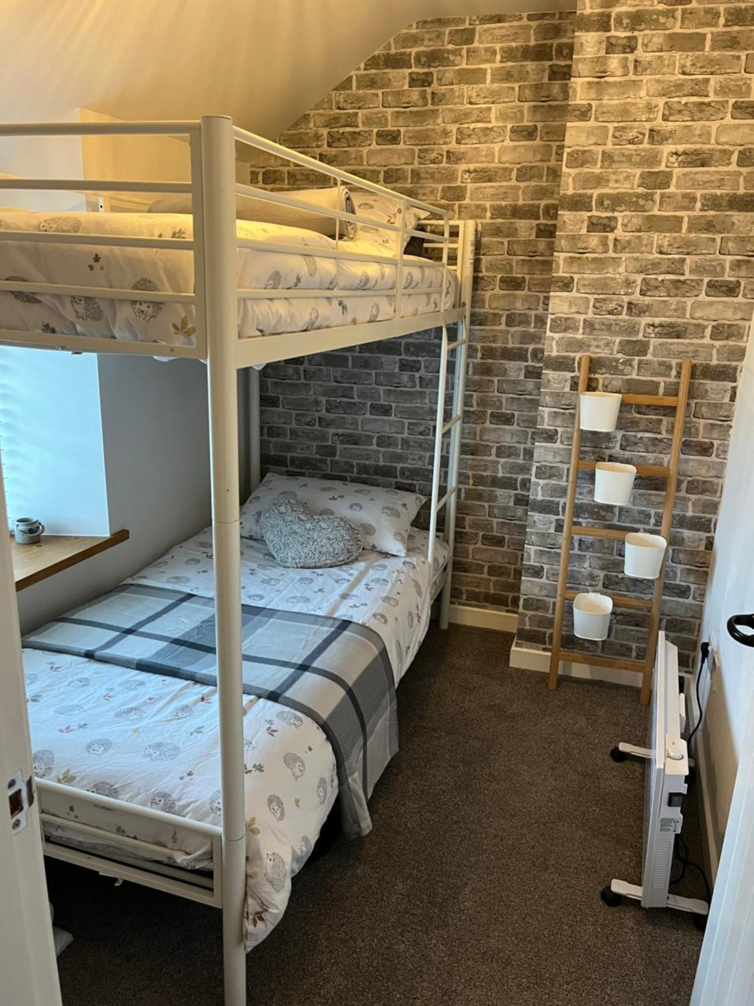 Cosy 2 Bedroom Cottage Llanuwchllyn エクステリア 写真